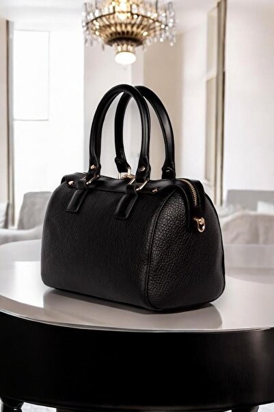 Tuğba El Ve Kol Çantası Olarak Tasarlanmış Omuz Çantası VS.BLKT.0196