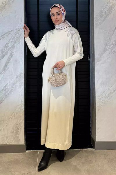 julude Κρεμ Πέτρα Κεντημένο Πλεκτό Φόρεμα Hijab