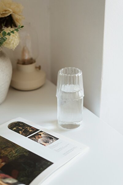 Dekorzdükkan Cam Bardaklı Başucu Sürahisi (550ml)