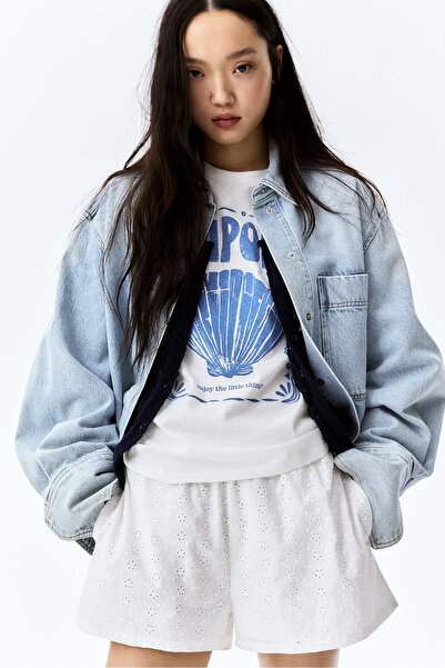 H&M Yüksek Belli ve Nakış İşlemeli Şort