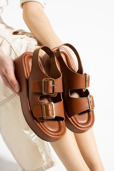 Moda Devrin Tan Thick Sole Rubber Detailed Double Buckle Wrapped Sandals