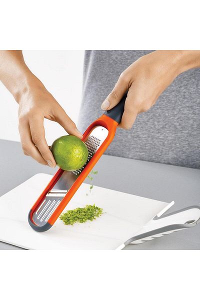 Joseph Joseph JJ 20048 Handi Grate 2 في 1 مبشرة صغيرة وتقطيع البرتقال