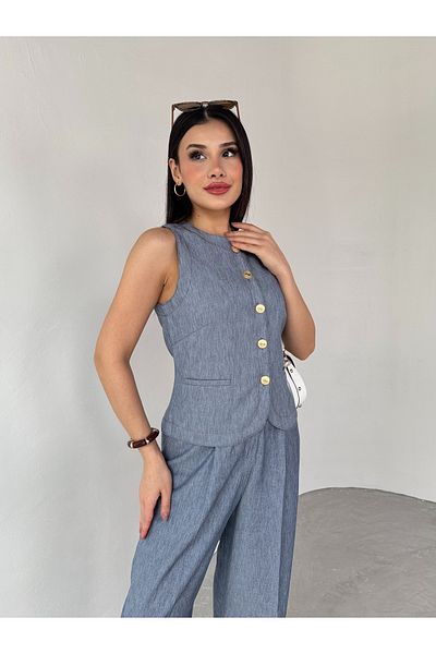 Cappmoda TKM-03682 Set de două piese, pantaloni largi, cu aspect de jean albastru, cu nasturi aurii