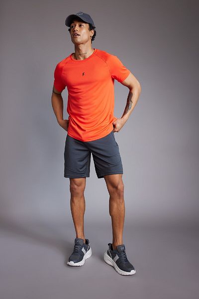 DeFacto Slim-Fit-Sportshorts mit schmaler Passform – kurzes Bein B4737ax24sp