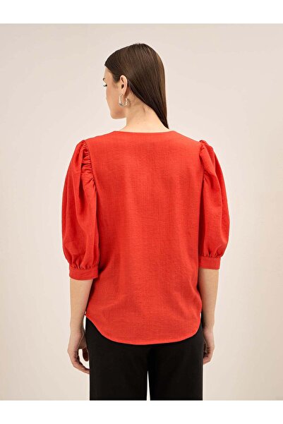 Salt Attire V-Neck Stylish Women's Top Elegant Versatile & Comfortable Casual Wear