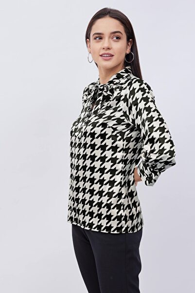 Salt Attire Tie-Up Stylish Women's Top Elegant Versatile & Comfortable Casual Wear