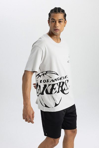 DeFacto Los Angeles Lakers Boxy Fit NBA T-Shirt - Crew Neck, Short Sleeve B9895ax24sm