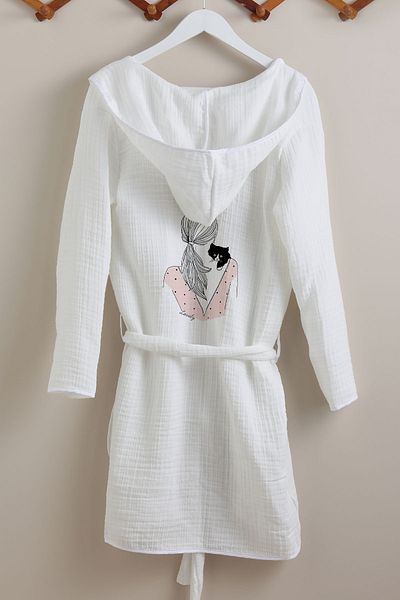 Tuğba Kuğu 4 Layer Muslin Bathrobe - Young Series - Girl with Cat