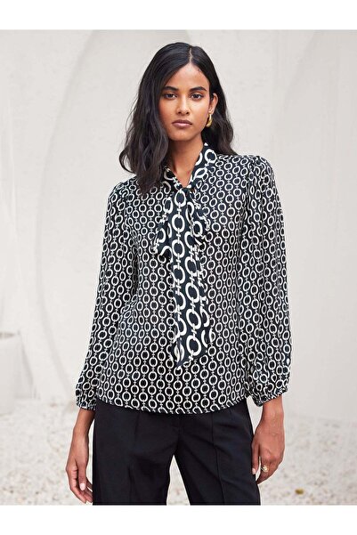 Salt Attire Tie-Up Stylish Women's Top Elegant Versatile & Comfortable Casual Wear