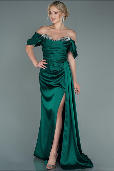 Abiyefon Emerald Green Satin Evening Dress - Boat Neck and Slit, Long Abu2661