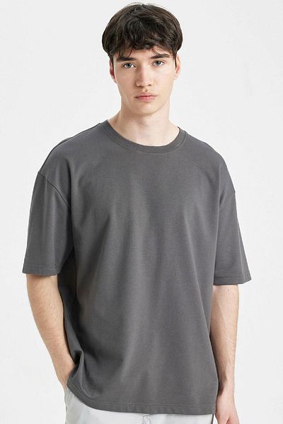 DeFacto Übergroßes, weites T-Shirt mit Rundhalsausschnitt und kurzen Ärmeln aus Basic-Solid-Schwerstoff Tyca57fbee6d3164df3bdcbc