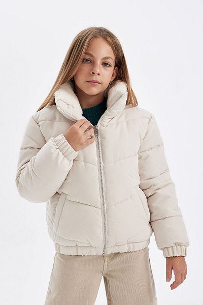 DeFacto Girl's Stand Collar Plush Lined Zippered Puffer Coat 3137911