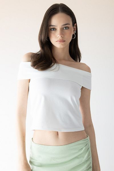 DeFacto Model C7661ax24sm - Tricou decoltat cu mânecă scurtă