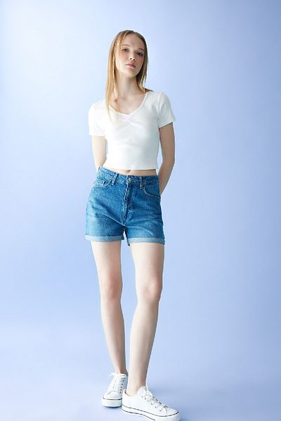 DeFacto Geripptes Camisole-Kurzarm-T-Shirt - C6920ax24sm