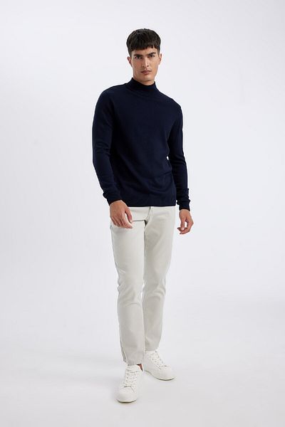 DeFacto Námořnická modř Slim Fit Slim Fit Poloviční rolák Základní hladký pletený svetr R1127Az24Wn