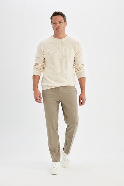 DeFacto Standard Fit Regular Cut Crew Neck Basic Plain Knitwear Sweater A8458Ax24Wn