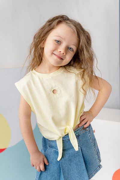 Zeyland Girl's Embroidery Detailed Crop T-Shirt - Yellow