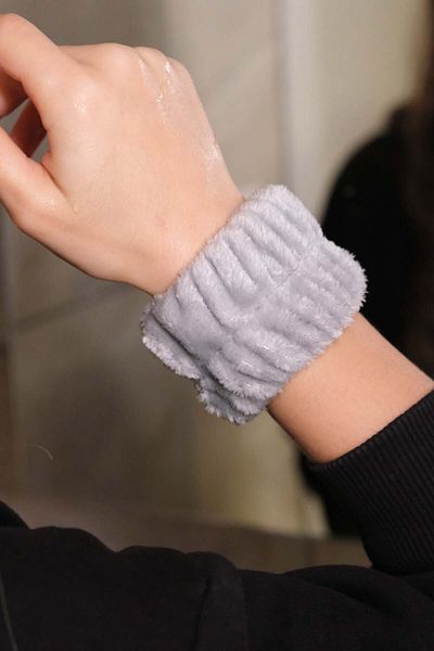 Jack Ferrero Plush Makeup Spa Wristband with Sleeves