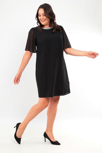 Metpoint Μαύρο φόρεμα σιφόν με κέντημα με πέτο Plus Size