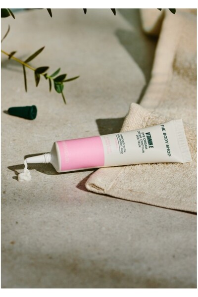 THE BODY SHOP Крем за околоочен контур, Витамин Е, 15 мл