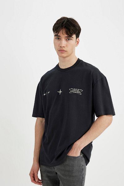DeFacto Oversize Fit Crew λαιμόκοψη εμπριμέ κοντομάνικο μπλουζάκι C7161AX24SM