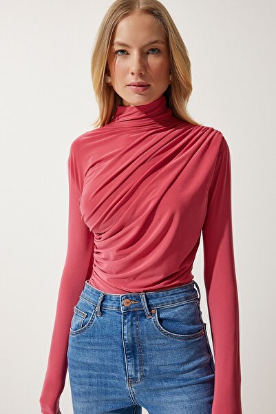 modayaselam بلوزة ساندي بياقة واقفة وتفاصيل مجمعة