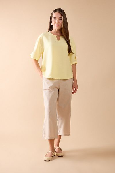 DeFacto Rundhals-Bluse mit normaler Passform und kurzen Ärmeln C9606AX24SM