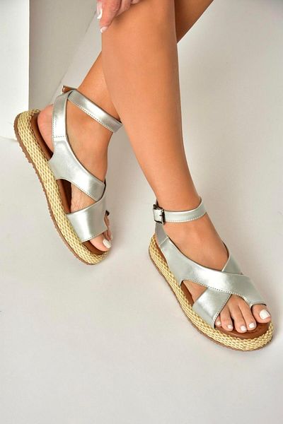 Fox Shoes U 973264509   Sandale de damă argintii