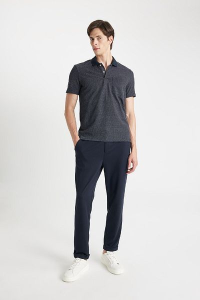 DeFacto Slim Fit Dar Kesim Basic Düz Kurzarm-T-Shirt mit Polokragen D0031ax24sm