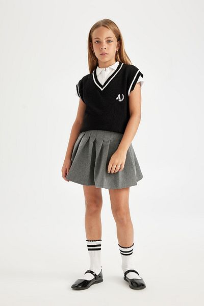 DeFacto Girls' Basic Plain Pleated School Skirt with Elastic Waist C9739A824Au