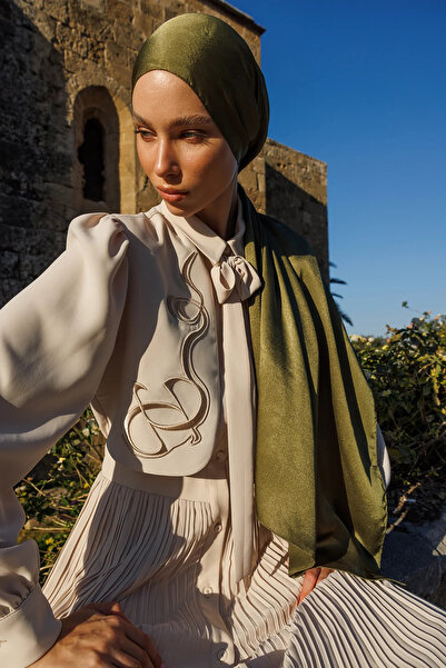 Mooncorn Oliv Green Diamond Aura Shawl