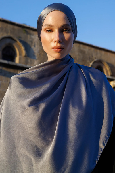 Mooncorn Smoked Diamond Aura Shawl