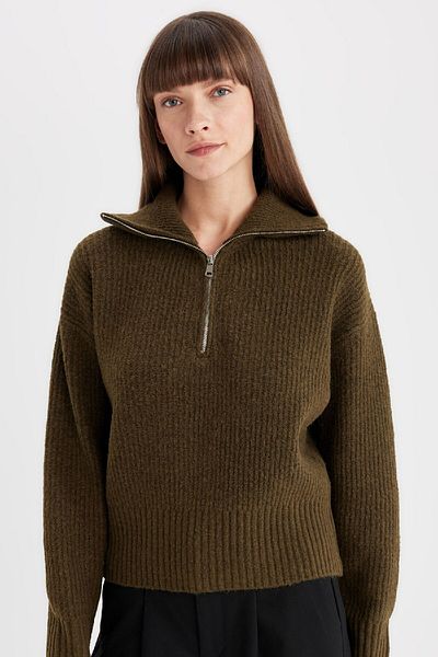 DeFacto Relax Fit Knitwear Sweater in Thessaloniki Fabric - Half Zipper, Stand Collar C9058Ax24Wn