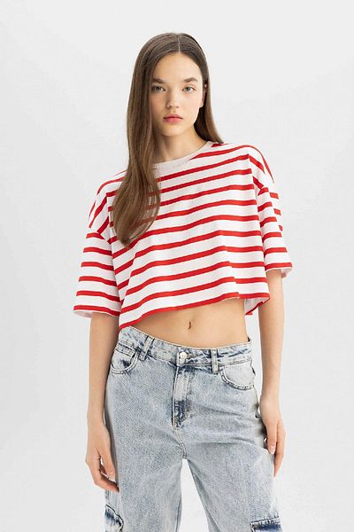 DeFacto Cooles tailliertes, gestreiftes Kurzarm-T-Shirt A9046AX24SM