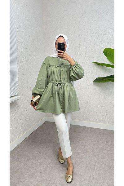 BisuModa Cămașă din satin din țesătură Pera cu talie elastică