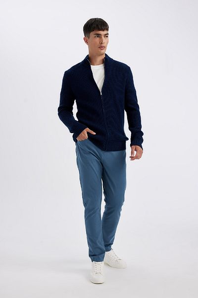 DeFacto Marineblaue Strickjacke mit normaler Passform, halbem Rollkragen und Reißverschluss, R1195az24wn