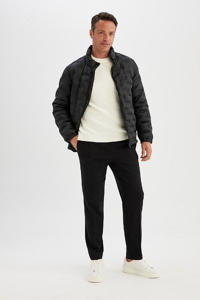 DeFacto Voděodpudivý Slim Fit prošívaný kabát – Slim Fit, stojáček, kapsy na zip, D1234ax24wn