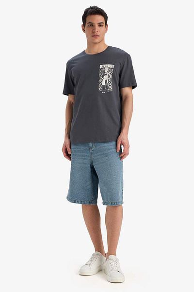 DeFacto Rick And Morty Regular Fit Crew Neck Kurzarm-T-Shirt aus 100 % Baumwolle E4752ax25sp