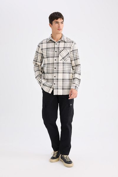 DeFacto Regular Fit Check Flannel Pocket Detail Long Sleeve Shirt D3499Ax24Wn