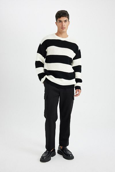 DeFacto Πλεκτό πουλόβερ Relax Fit Crew Neck με ριγέ υφή D3263ax24wn