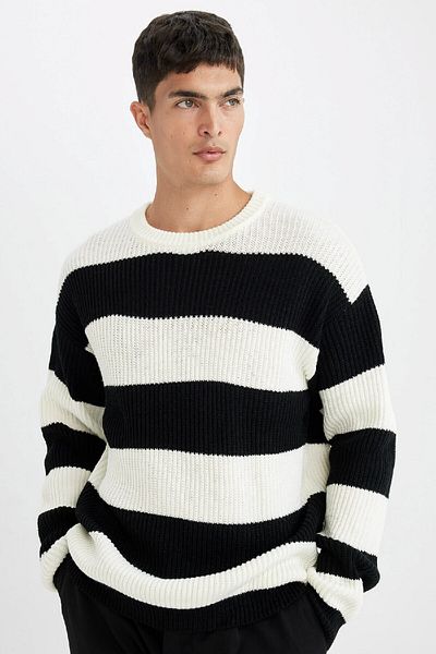 DeFacto Πλεκτό πουλόβερ Relax Fit Crew Neck με ριγέ υφή D3263ax24wn
