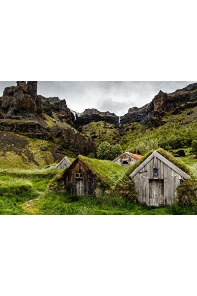 Zumzeria Tablou Canvas Old Huts On Mossy Cliffs, 80x50cm, tabloucanvas879, Zu...