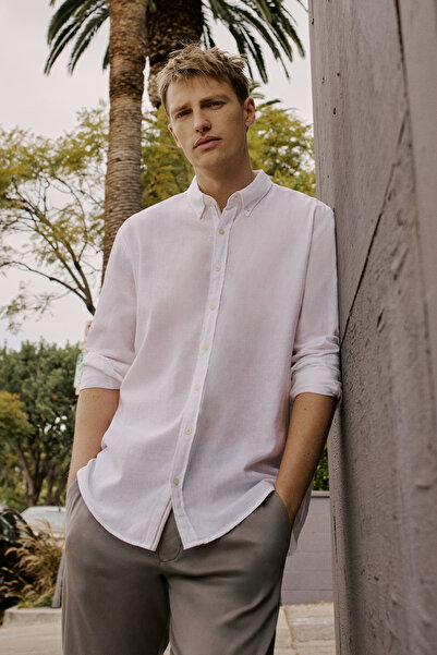 ALTINYILDIZ CLASSICS Cămașă pentru bărbați din in alb, cu guler cu nasturi, cu croiala relaxată