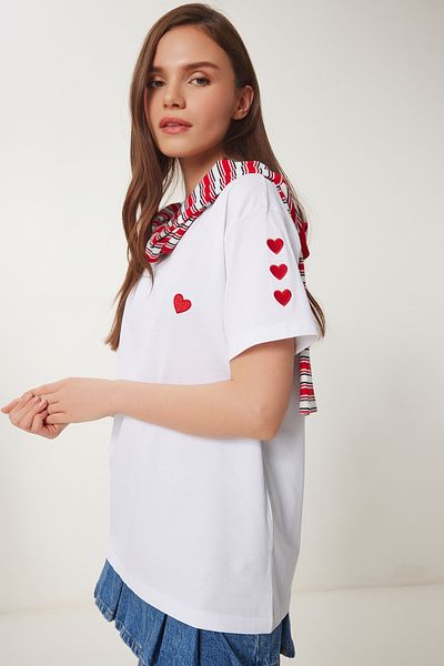 Happiness İstanbul Weißes Damen-T-Shirt aus Baumwolle mit Herz-Stickerei MP00032