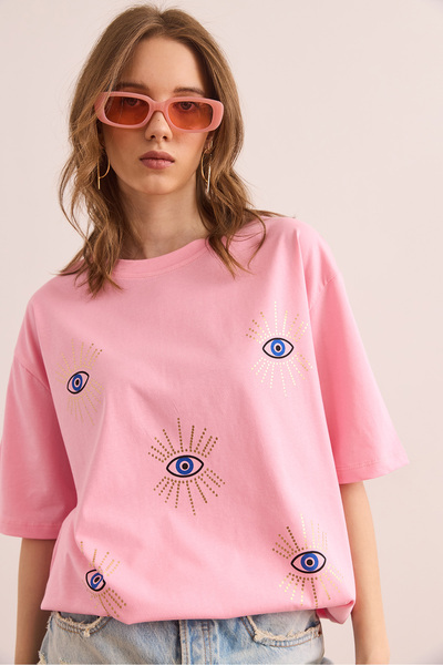 Olalook Γυναικείο μπλουζάκι με στάμπα με ροζ μάτια με λεπτομέρεια από αλουμινόχαρτο TSH- 19000770