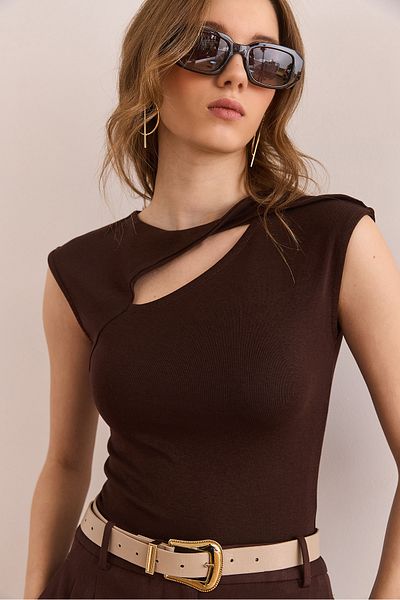 Olalook Damen-Bitterbraun-Tropfen-Schulterbluse aus Baumwolle und Modal mit detailliertem Ausschnitt BLZ- 19002881