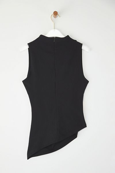 Trendyol Collection Ασύμμετρη πλεκτή μπλούζα - Μαύρη με λεπτομέρεια με κορδόνι, καθιστή στο σώμα TWOSS25BZ00388