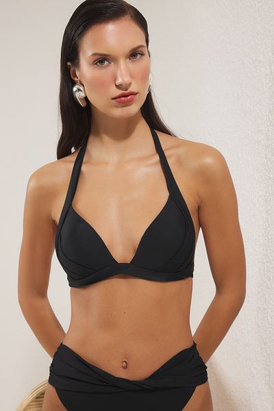 Trendyol Collection Schwarzes Dreieck-Bikinioberteil mit Neckholder TBESS25BU00051