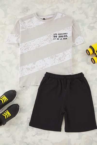 TRENDYOLKIDS Tricou cu dungi pentru băiat ecru, 100% bumbac, pantaloni scurți, tricotat, set de jos și sus TKDSS25AU00092