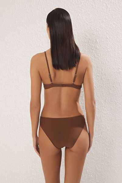Trendyol Collection Hnědé bikiny s normálním pasem a blokováním barev TBESS25BA00049